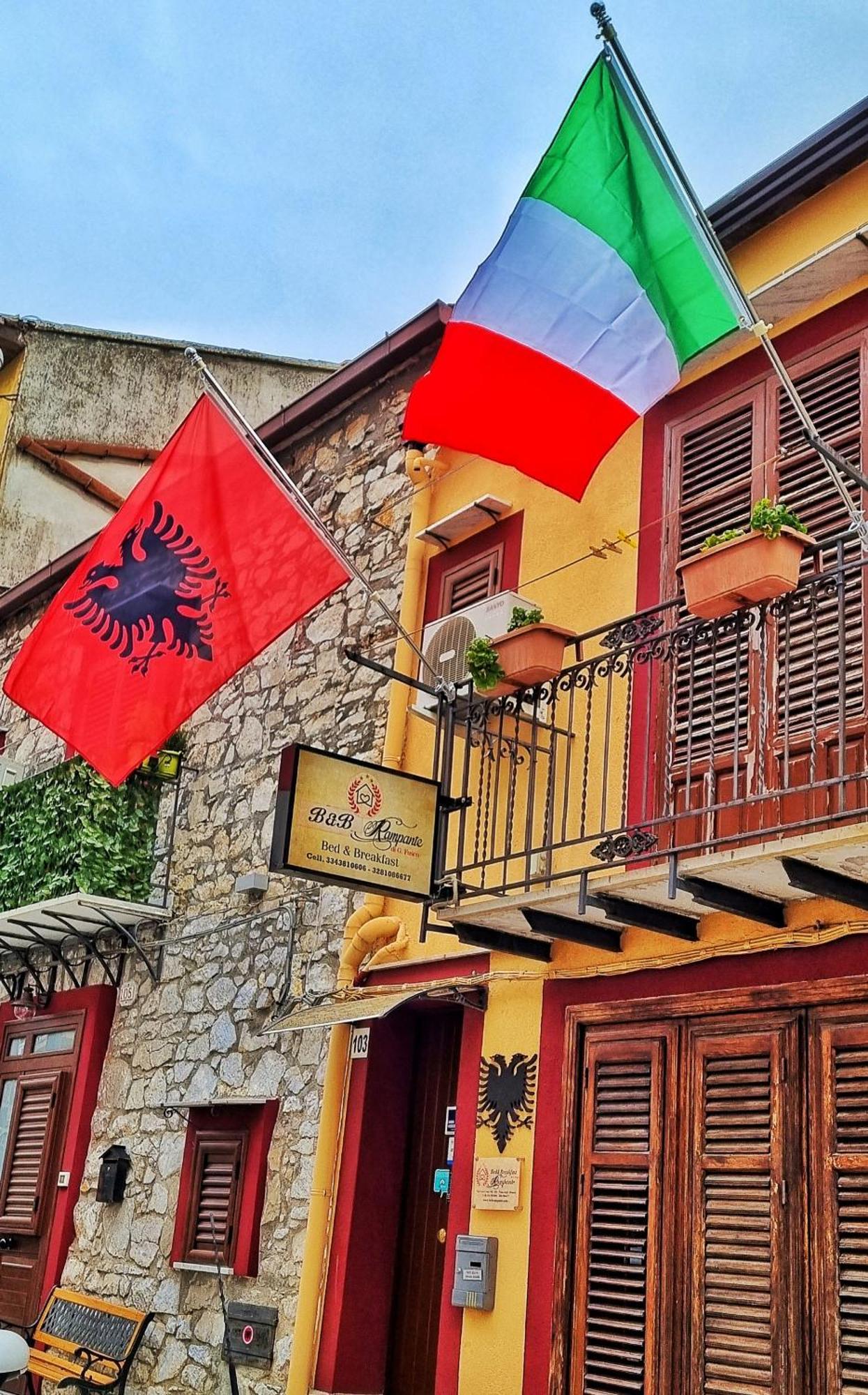 B&B Rampante Piana Degli Albanesi Exterior photo